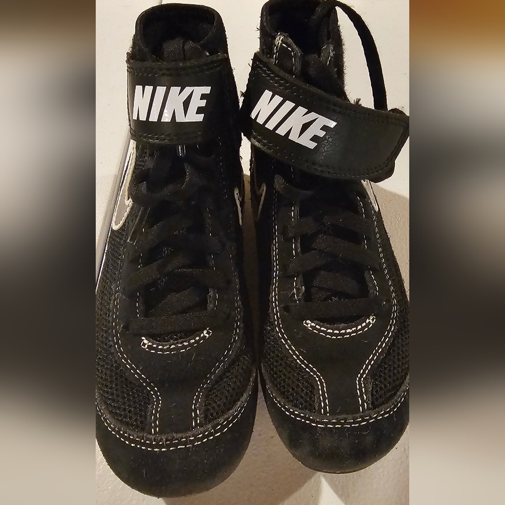 Boys Nike Wrestling shoes